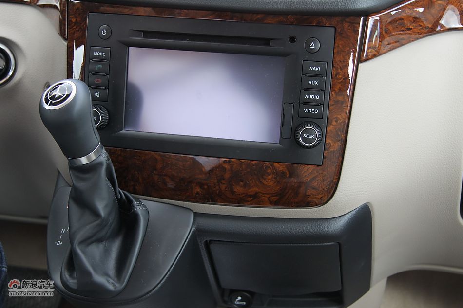 2011款奔驰唯雅诺-内饰