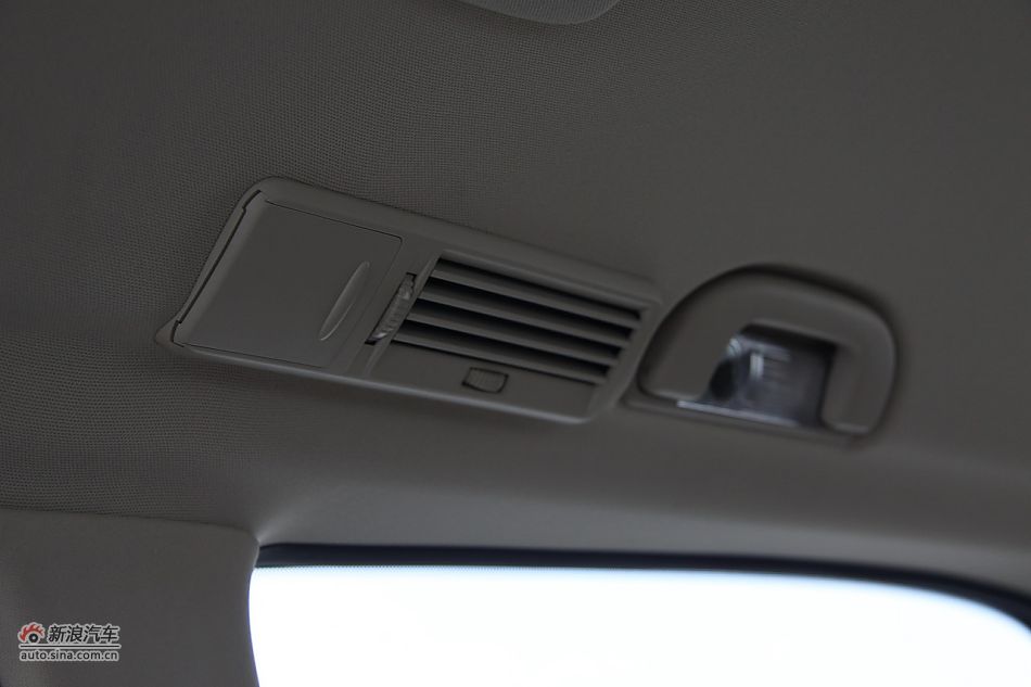 2011款奔驰唯雅诺-内饰