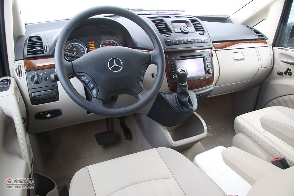 2011款奔驰唯雅诺-内饰