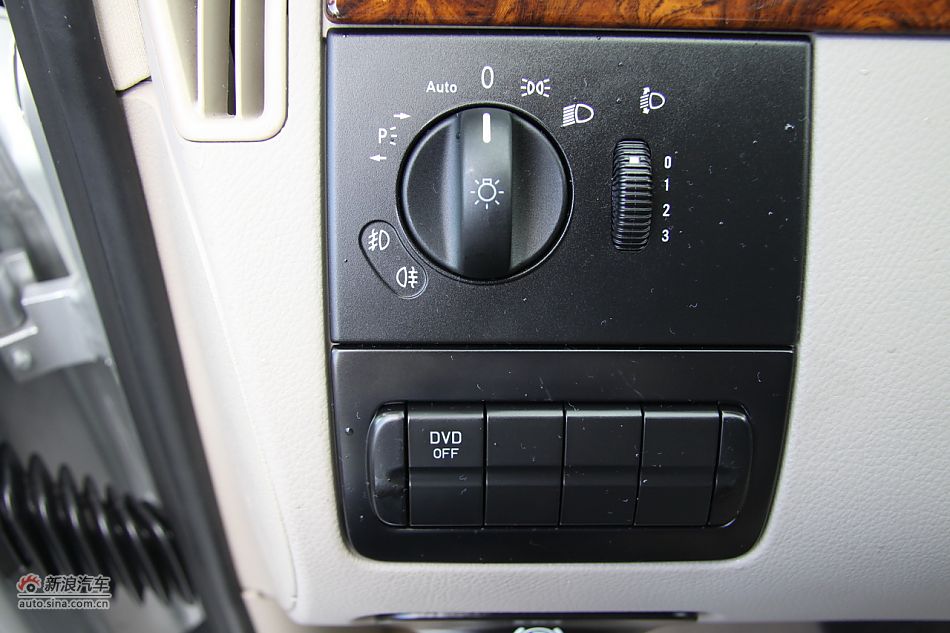 2011款奔驰唯雅诺-内饰