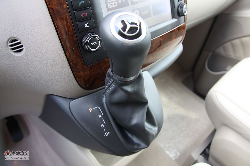 2011款奔驰唯雅诺-内饰