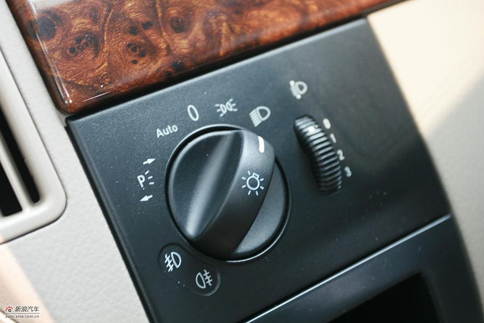 国产奔驰唯雅诺尊贵版