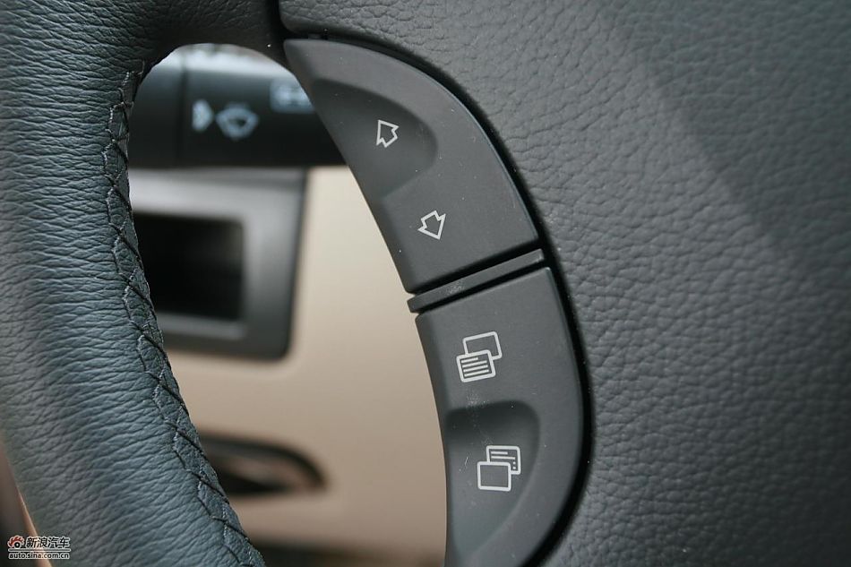 国产奔驰唯雅诺尊贵版