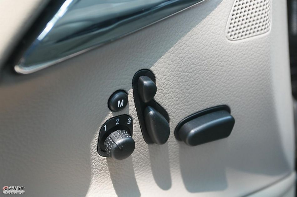 国产奔驰唯雅诺尊贵版