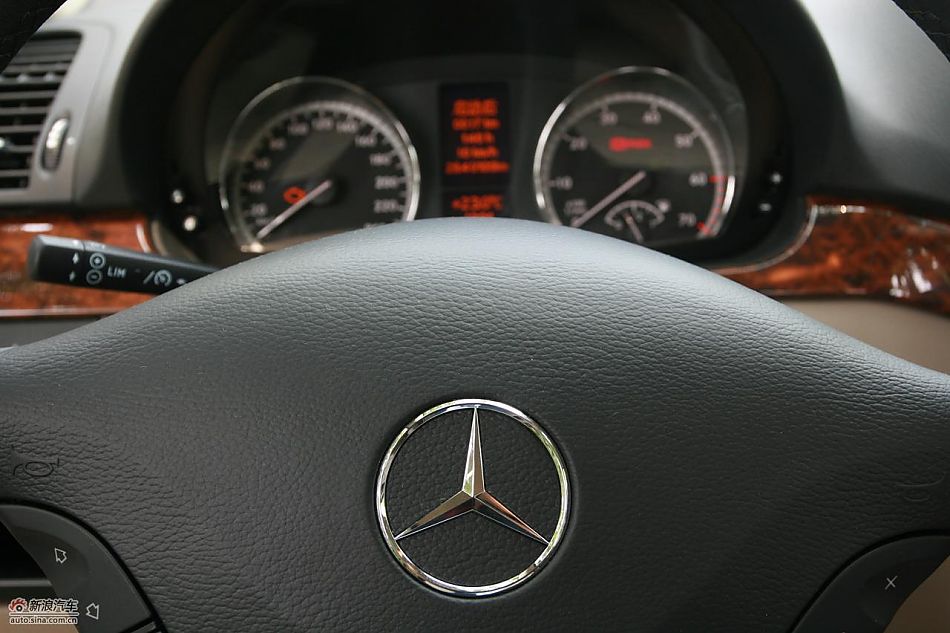 国产奔驰唯雅诺尊贵版