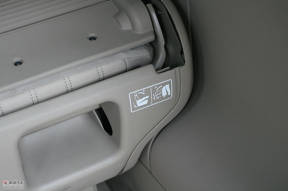 国产奔驰唯雅诺尊贵版