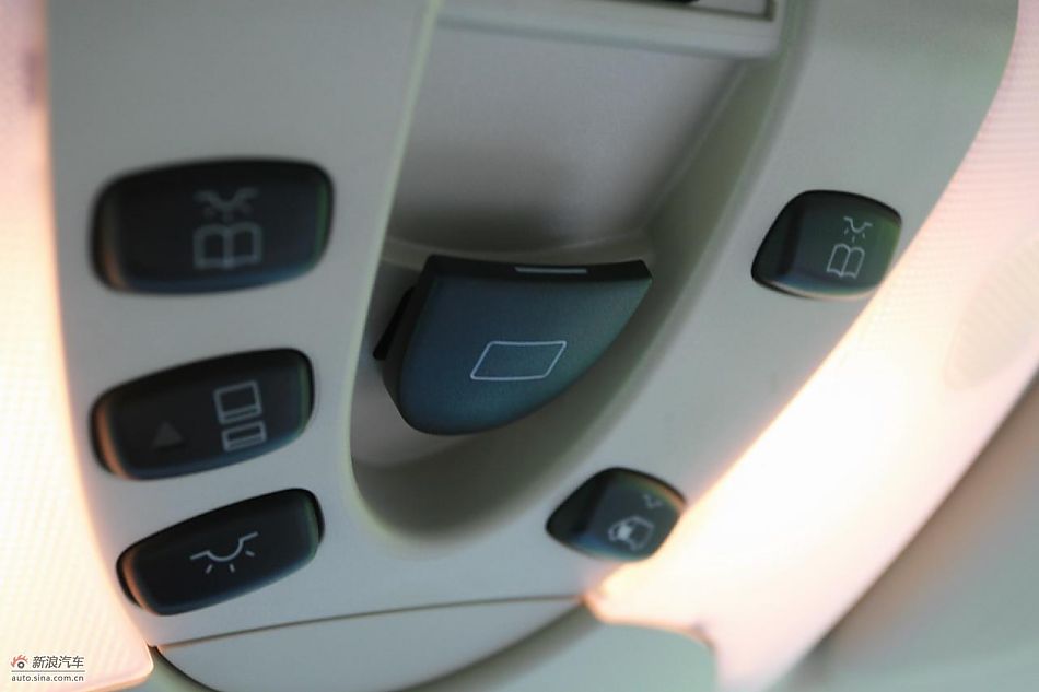 国产奔驰唯雅诺尊贵版