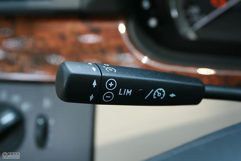 国产奔驰唯雅诺尊贵版