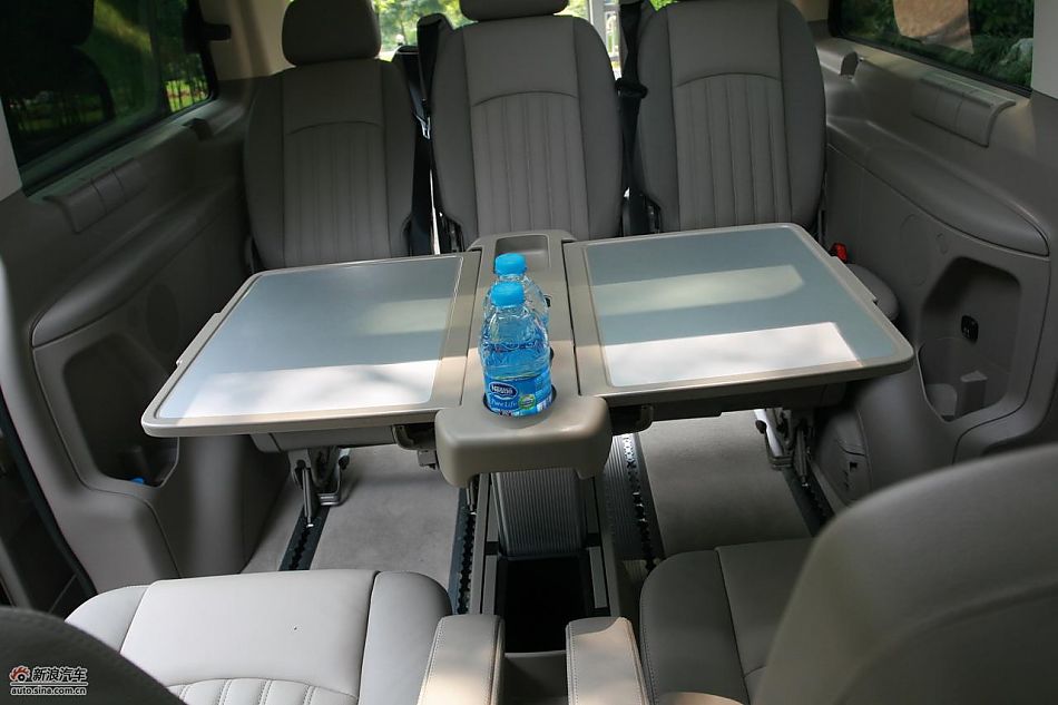 国产奔驰唯雅诺尊贵版