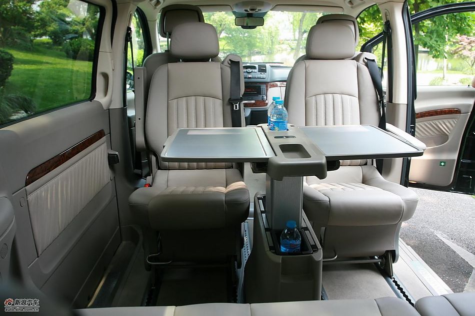 国产奔驰唯雅诺尊贵版