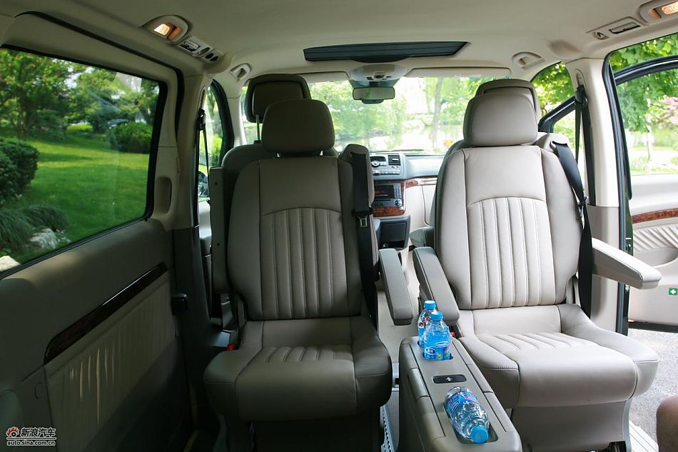 国产奔驰唯雅诺尊贵版