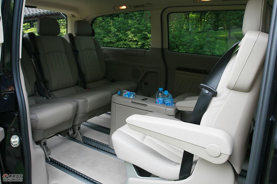 国产奔驰唯雅诺尊贵版