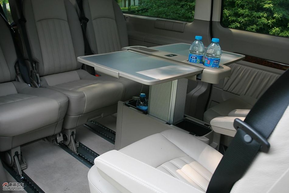 国产奔驰唯雅诺尊贵版