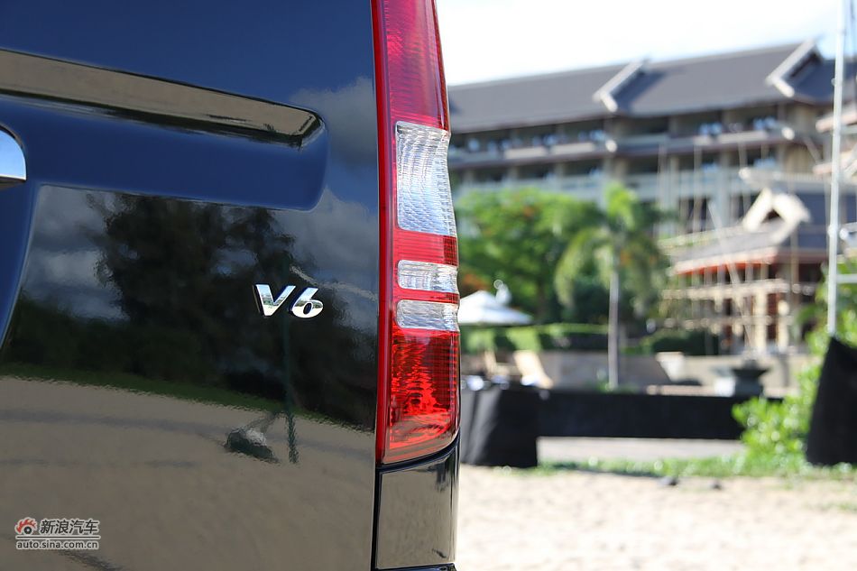 2011款奔驰唯雅诺