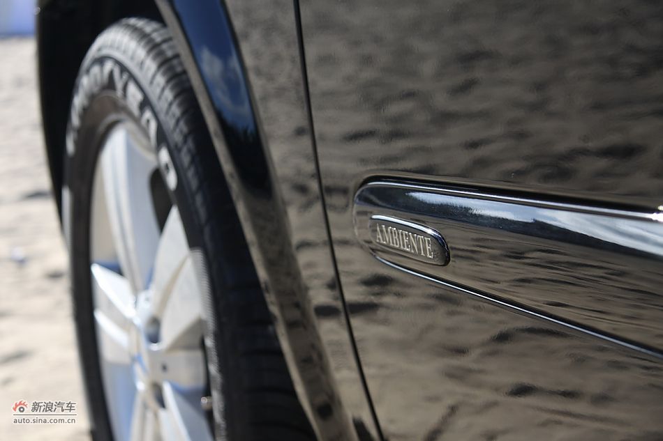 2011款奔驰唯雅诺