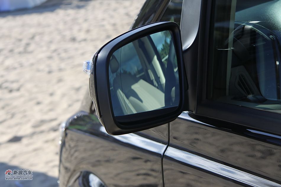 2011款奔驰唯雅诺