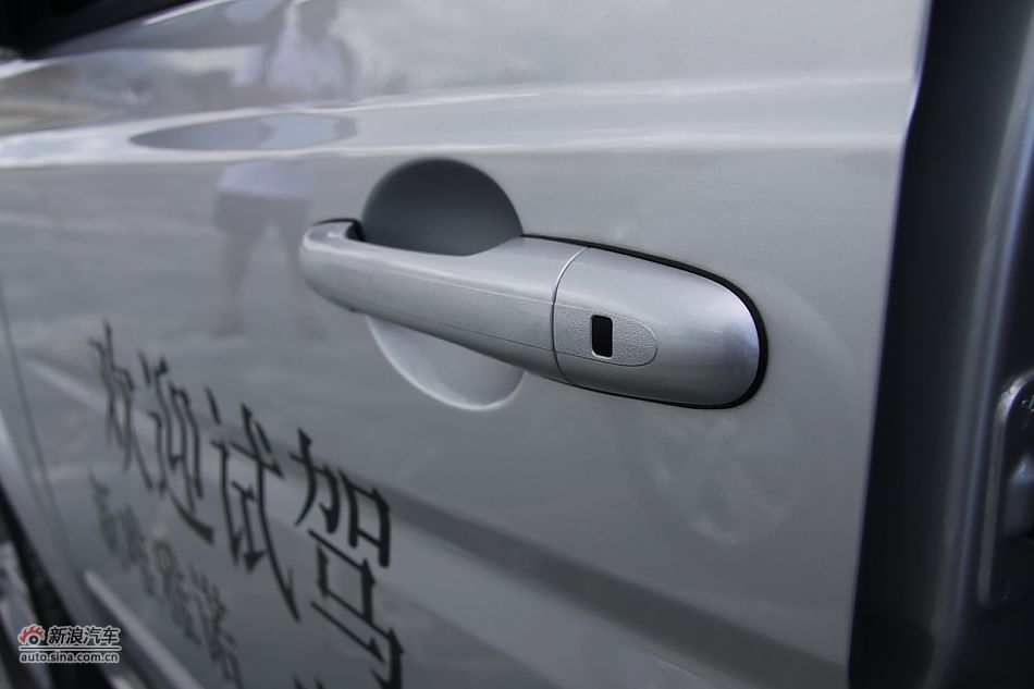 2011款奔驰唯雅诺