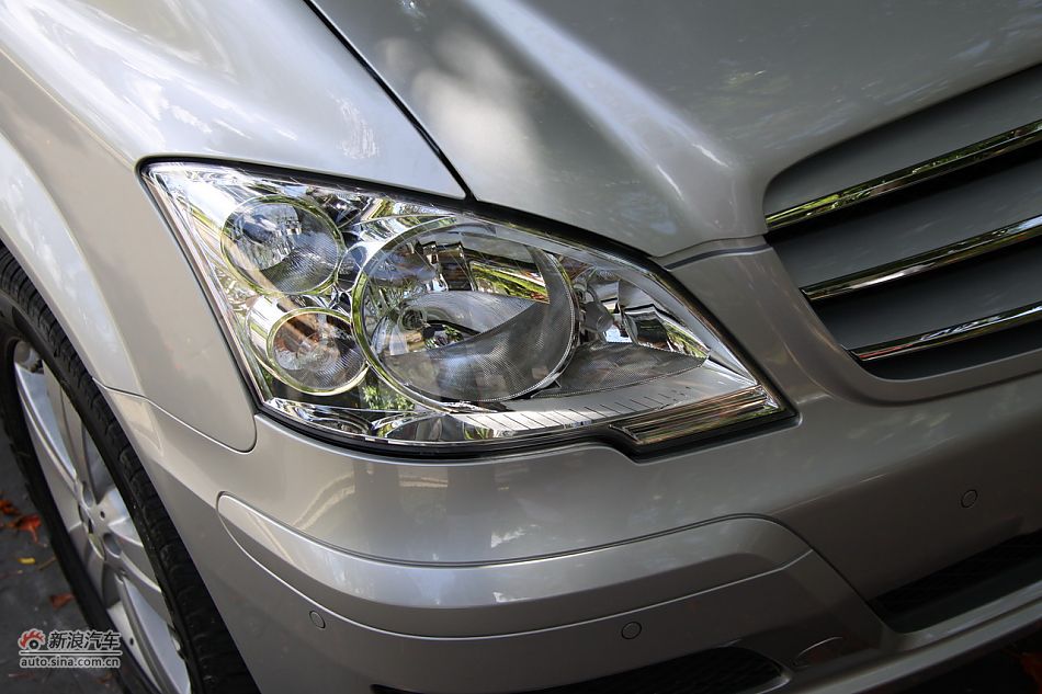 2011款奔驰唯雅诺