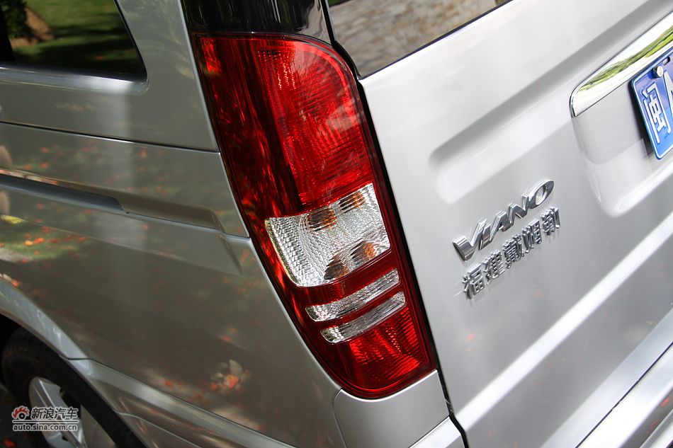 2011款奔驰唯雅诺