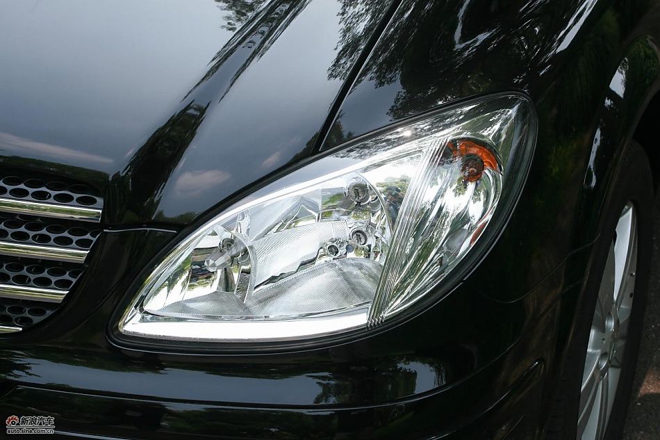 国产奔驰唯雅诺尊贵版