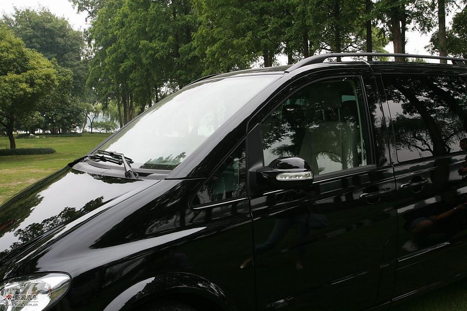 国产奔驰唯雅诺尊贵版