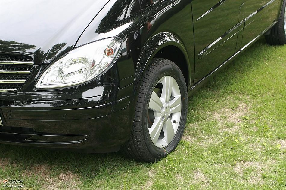 国产奔驰唯雅诺尊贵版