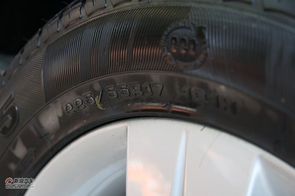 2011款奔驰唯雅诺