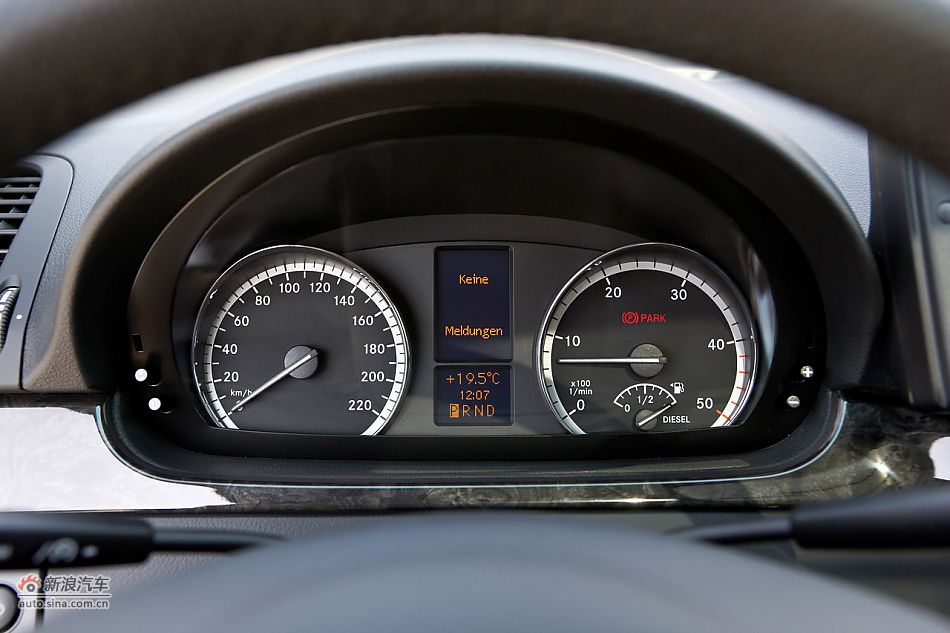 唯雅诺时尚型125周年纪念版官方图