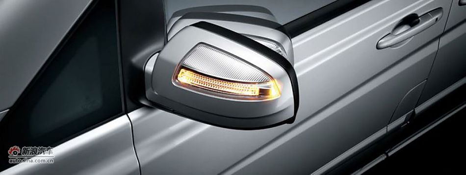 2011款唯雅诺官方图