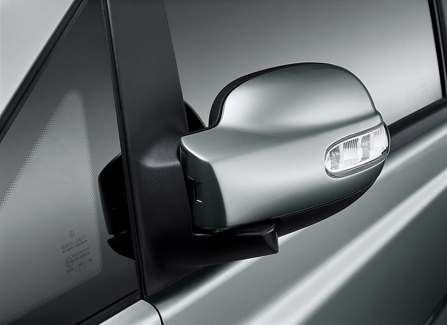 国产奔驰唯雅诺