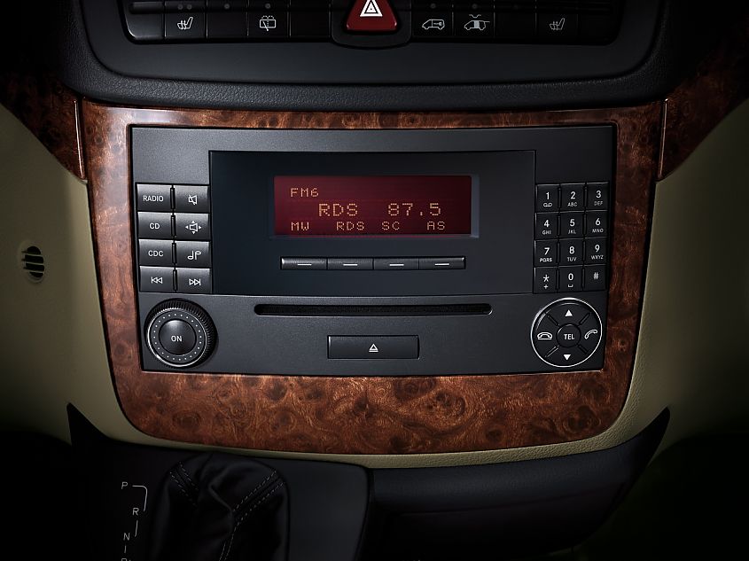 国产奔驰唯雅诺