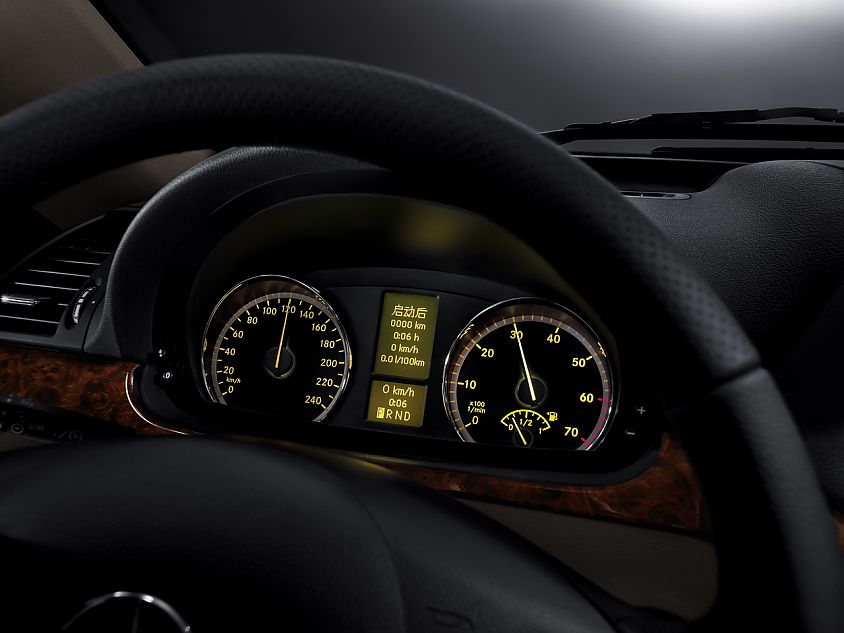 国产奔驰唯雅诺