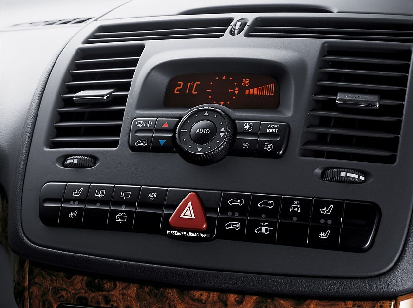 国产奔驰唯雅诺