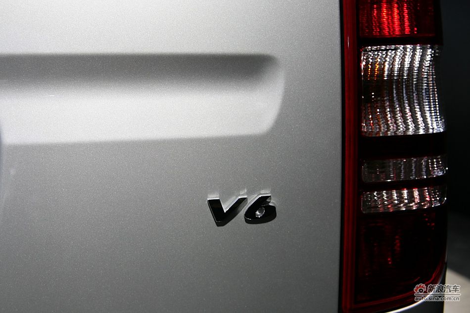 福建戴姆勒新唯雅诺