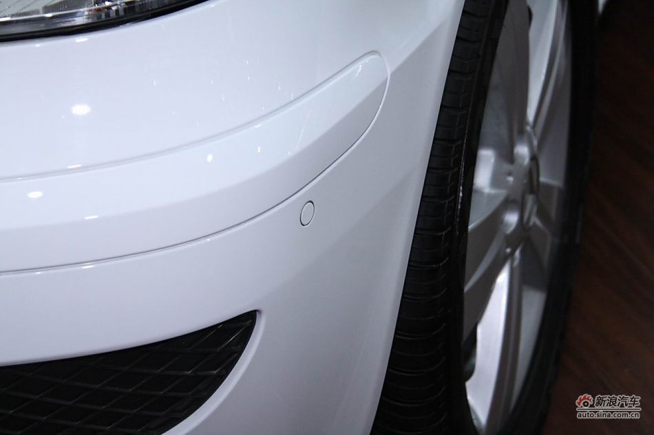 福建戴姆勒新唯雅诺导航版