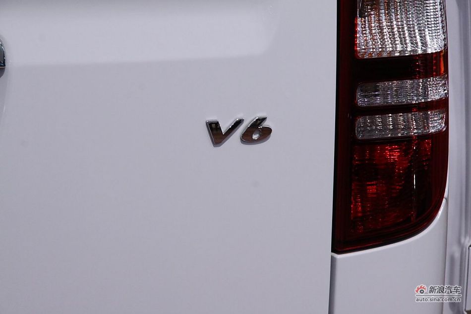 福建戴姆勒新唯雅诺导航版