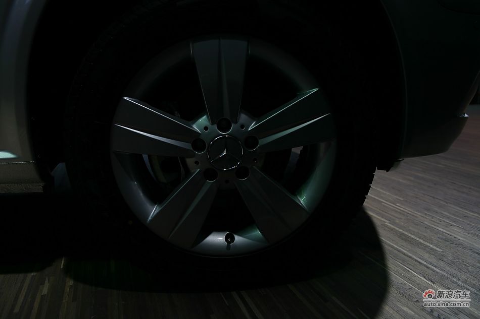 福建戴姆勒新唯雅诺