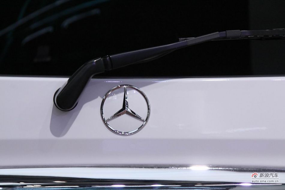 福建戴姆勒新唯雅诺导航版