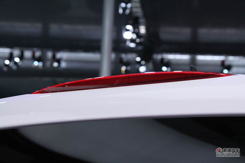 福建戴姆勒新唯雅诺导航版