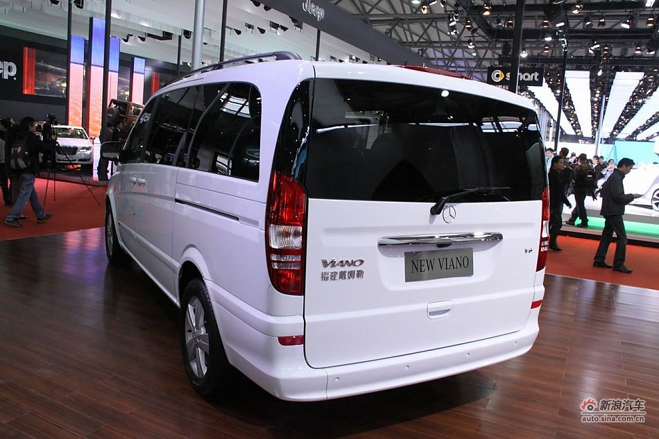 福建戴姆勒新唯雅诺导航版