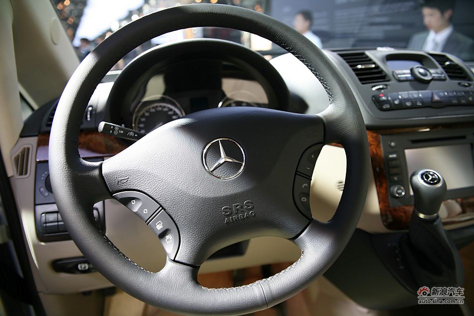 福建戴姆勒新唯雅诺