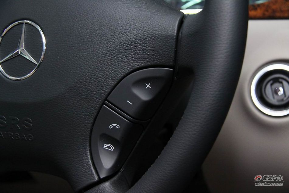 福建戴姆勒新唯雅诺导航版