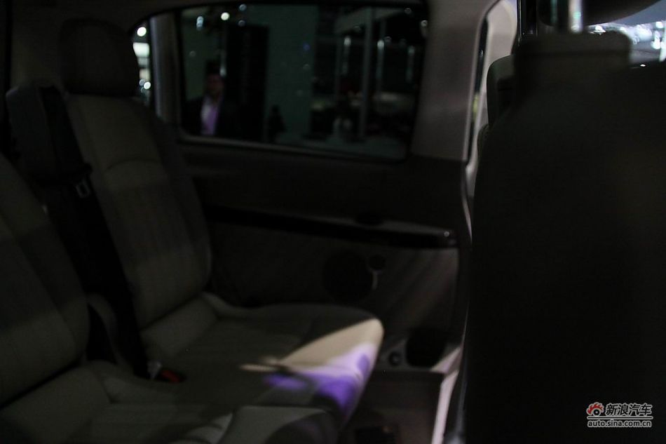 福建戴姆勒新唯雅诺导航版