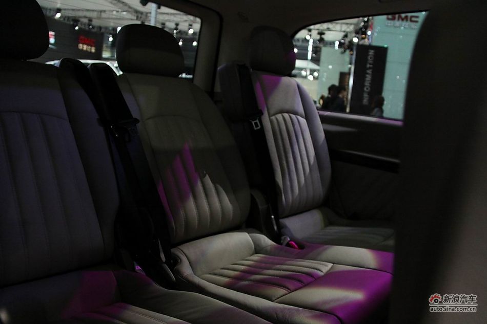 福建戴姆勒新唯雅诺导航版