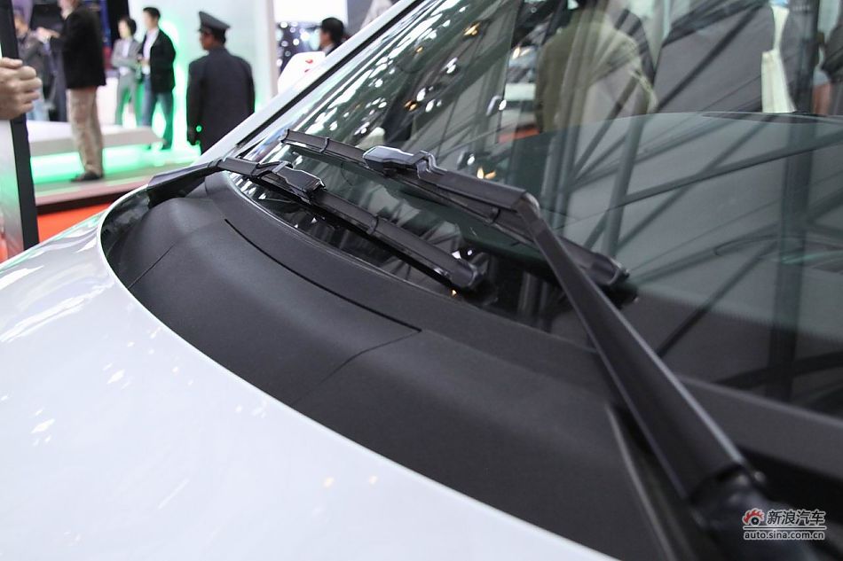 福建戴姆勒新唯雅诺导航版