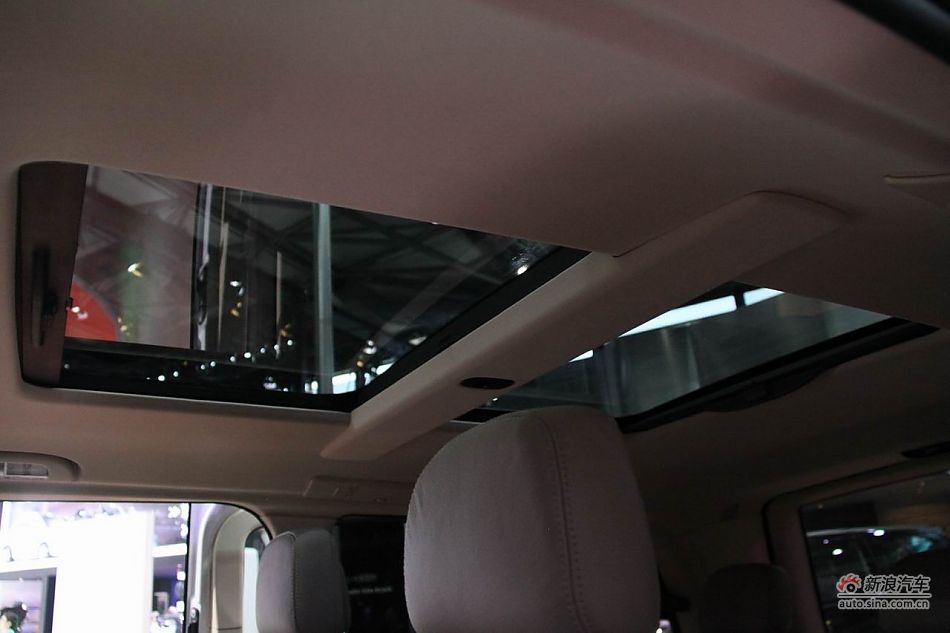 福建戴姆勒新唯雅诺导航版