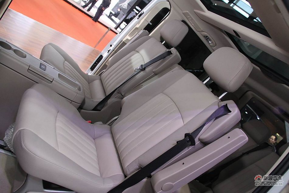 福建戴姆勒新唯雅诺导航版