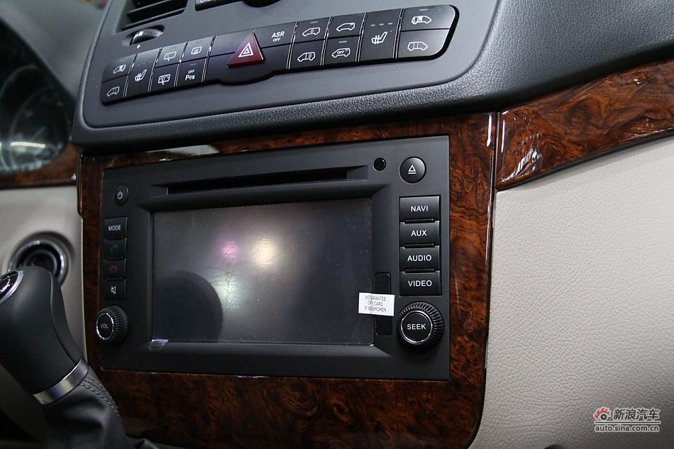 福建戴姆勒新唯雅诺导航版