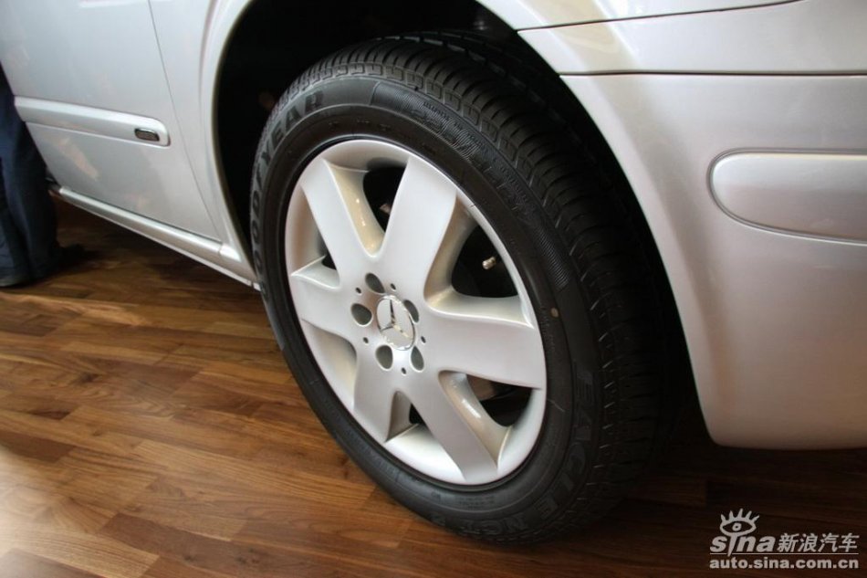 奔驰Viano旅行车