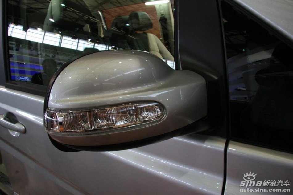 奔驰Viano旅行车